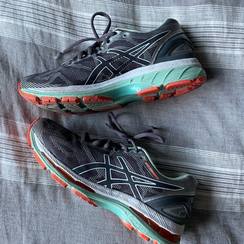 ASICS Size 7 Running Shoes